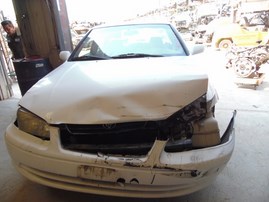 2001 TOYOTA CAMRY LE WHITE 2.2L AT Z18270